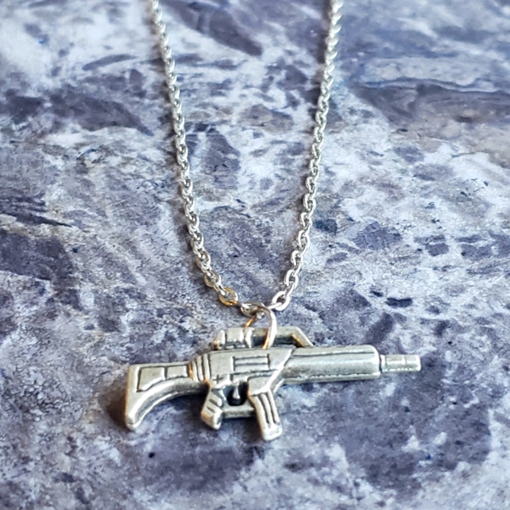 Gun style necklace